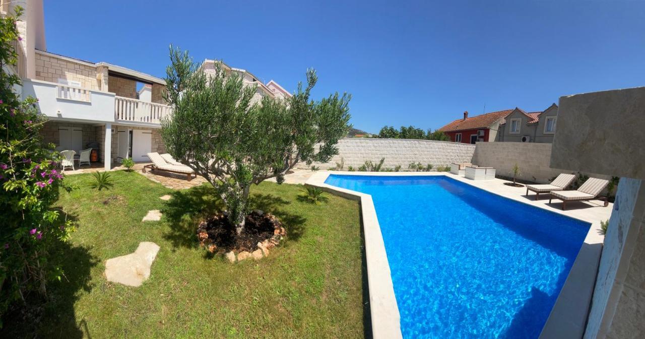 بول Villa Mediterra Garden & Pool المظهر الخارجي الصورة