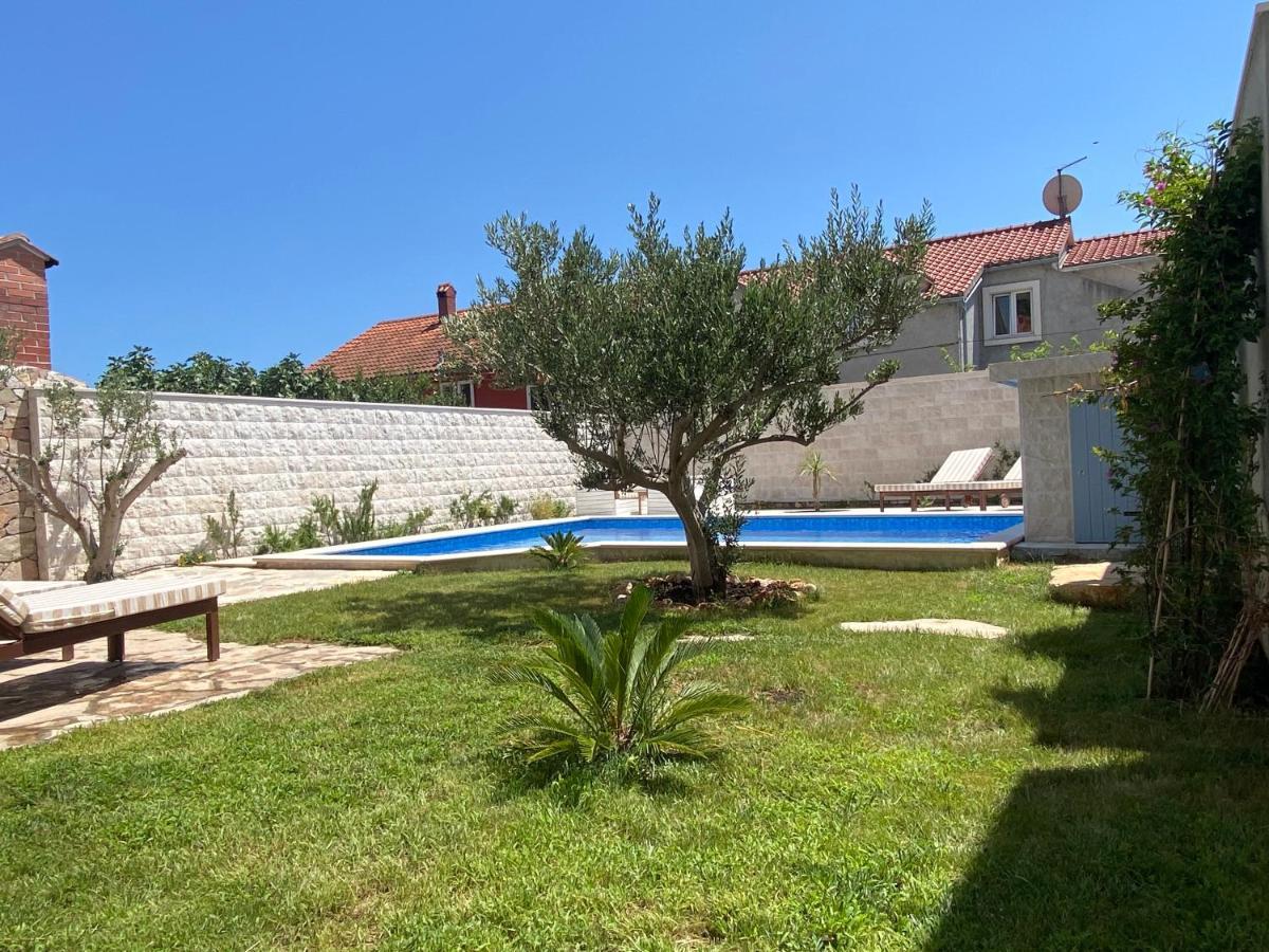 بول Villa Mediterra Garden & Pool المظهر الخارجي الصورة