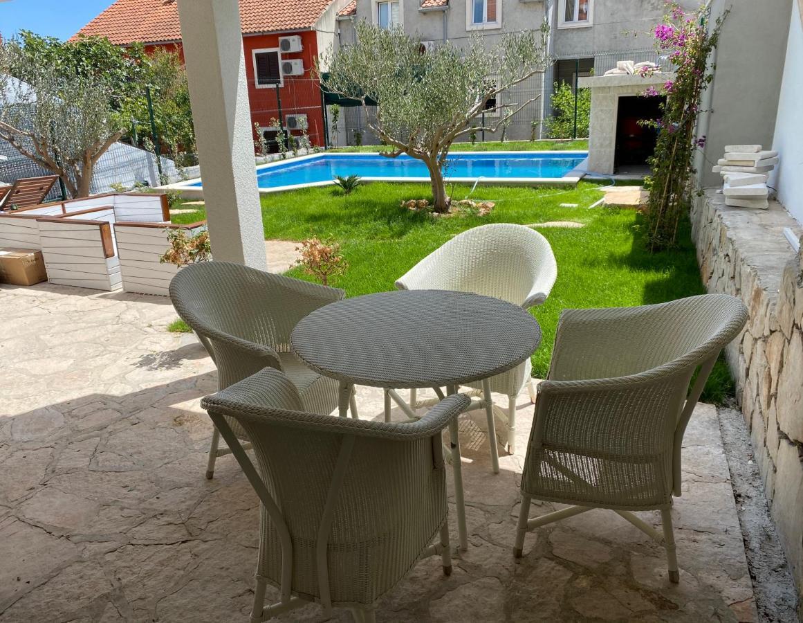 بول Villa Mediterra Garden & Pool المظهر الخارجي الصورة